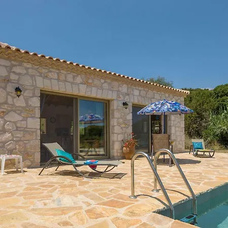 David's - Private Pool & Scenic Surroundings *